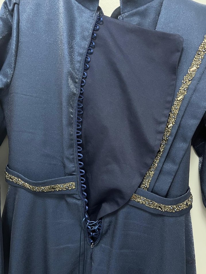 Petrol Mavisi Taş Detaylı 42 Beden Abiye  Eşarp TAM UYUMLU  - Görsel 5