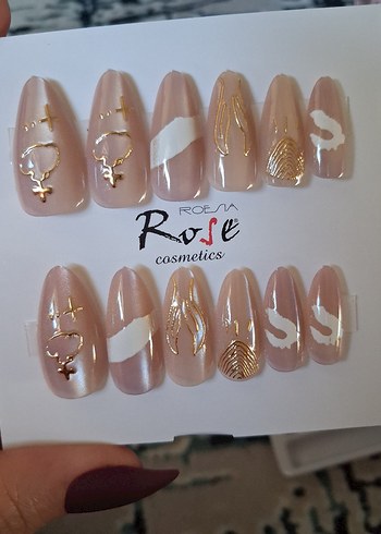 Bej Renkli Tırnak Süslemeleri - Görsel 2