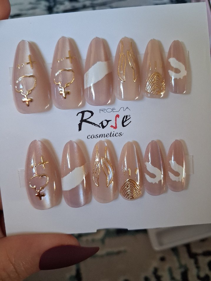 Bej Renkli Tırnak Süslemeleri - Görsel 2