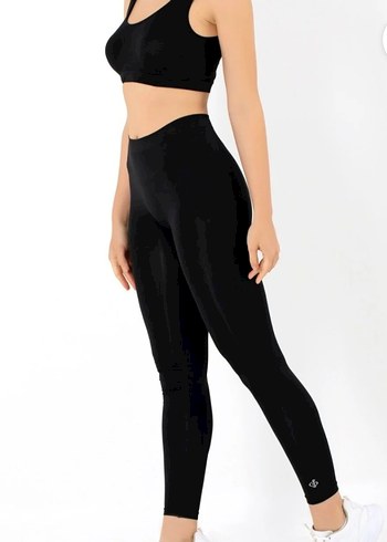 Siyah Kadın Spor Tayt Dikişsiz. Her Bedeni Mevcut kutusunda - Görsel 3