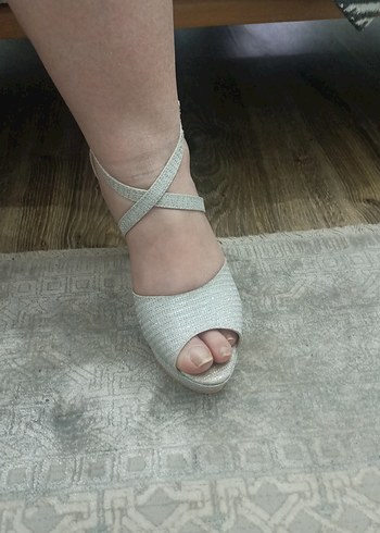 Simli GriTokalı Kadın Yüksek Topuklu Abiye Ayakkabı1 kez giyildi - Görsel 3