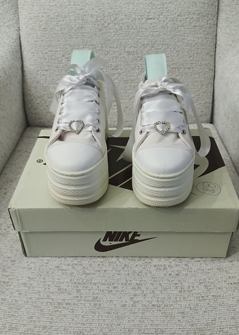 Beyaz Platform Topuklu Kadın Spor Ayakkabı bir kez giyildi - Görsel 2