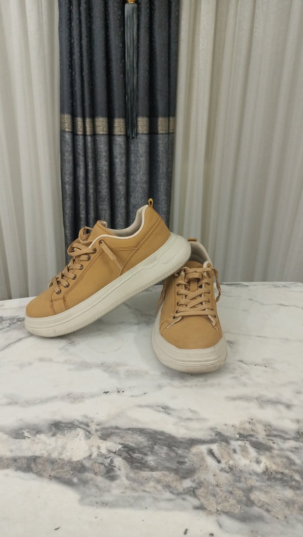 Sıfır kullanılmadı Bej Platform Topuklu Spor Ayakkabı - Görsel 2