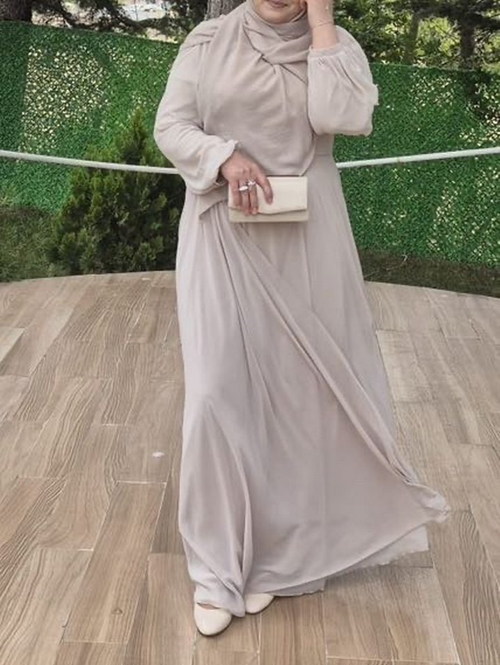 Bej Uzun Drapeli Kadın Abiye Elbise - Görsel 2