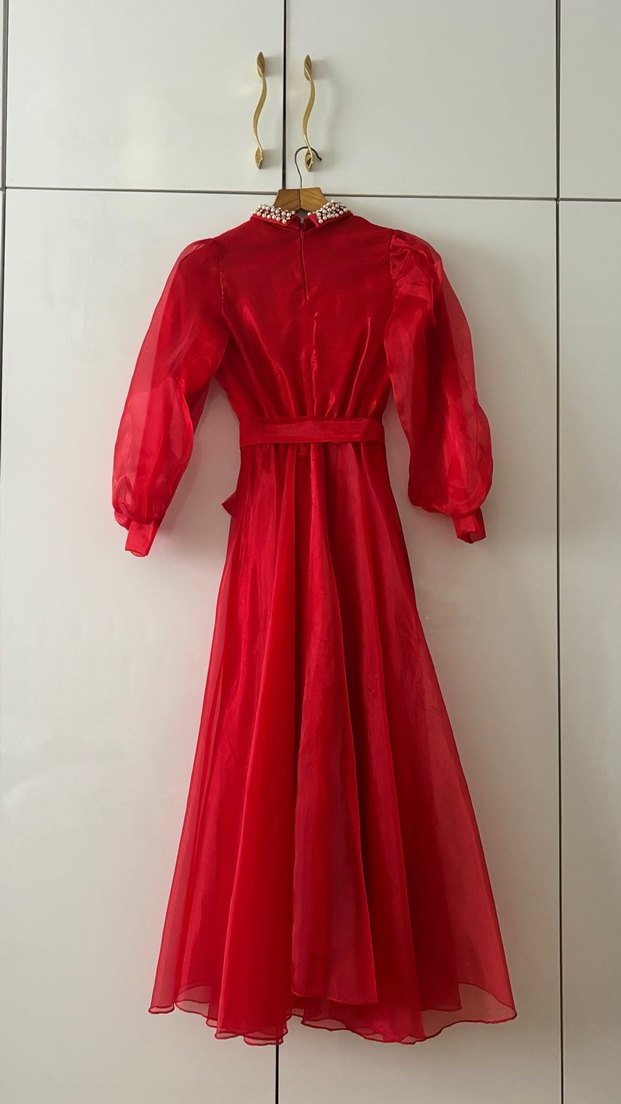 Kırmızı İnci Yakalı Elbise - Görsel 3