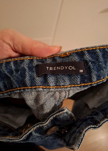 Düz sade kot şort. - Görsel 4