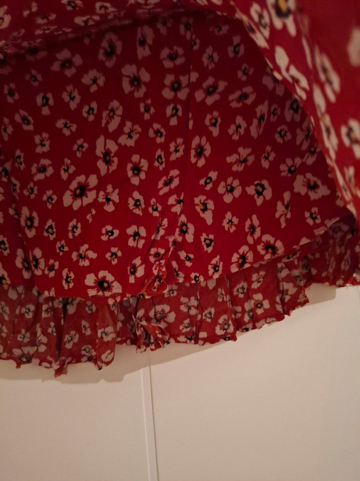 Kırmızı Desenli Volanlı Mini şort Etek - Görsel 2