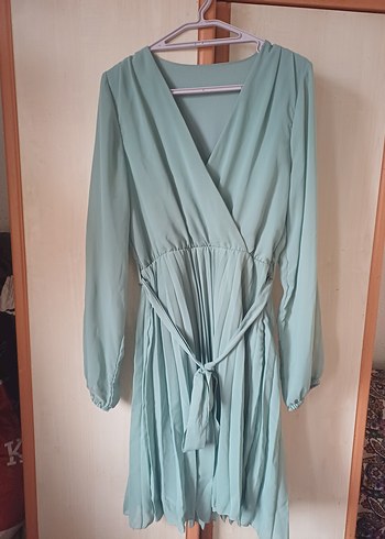 Uzun Kollu V Yaka Pilili Elbise - Görsel 2