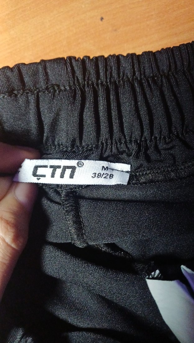 Siyah Salas Şort etek - Görsel 4