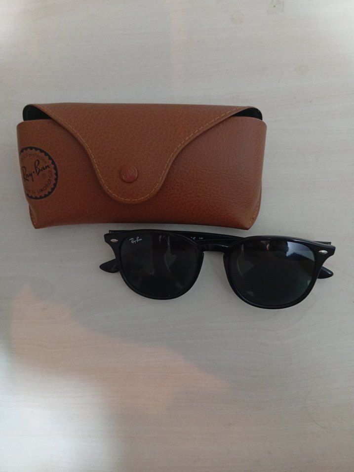 Ray-Ban Wayfarer Siyah Güneş Gözlüğü - Görsel 3