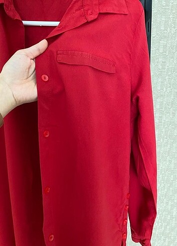 40 Beden kırmızı Renk Fulla Marka Gömlek