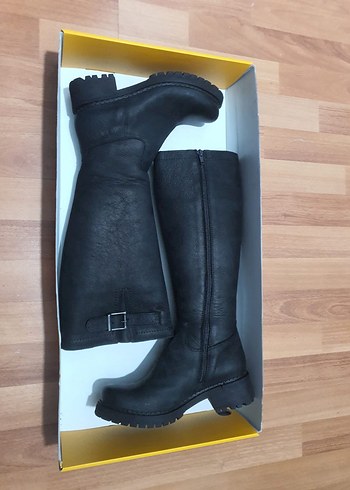 Greyder 37 Numara Siyah Deri
Uzun Bot - Yeni & Kutulu - Görsel 3