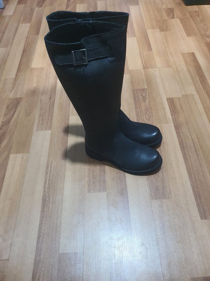 Greyder 37 Numara Siyah Deri
Uzun Bot - Yeni & Kutulu - Görsel 4