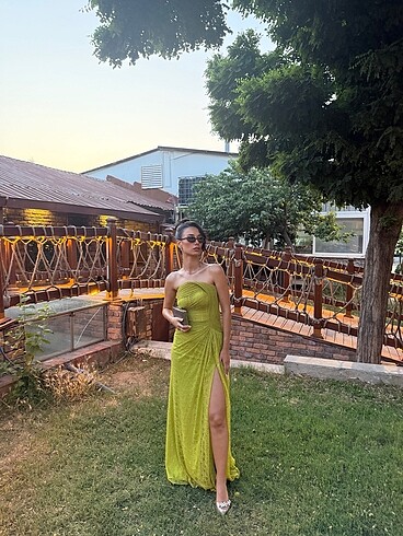 Yeşil lez dantel abiye gece elbisesi