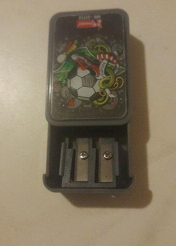 Gri Futbol Temalı Çift Delikli Kalemtraş - Görsel 2