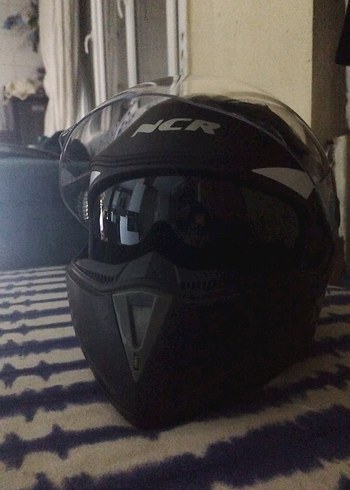 Kilitli Siyah Biker Motosiklet Kaskı - Görsel 4