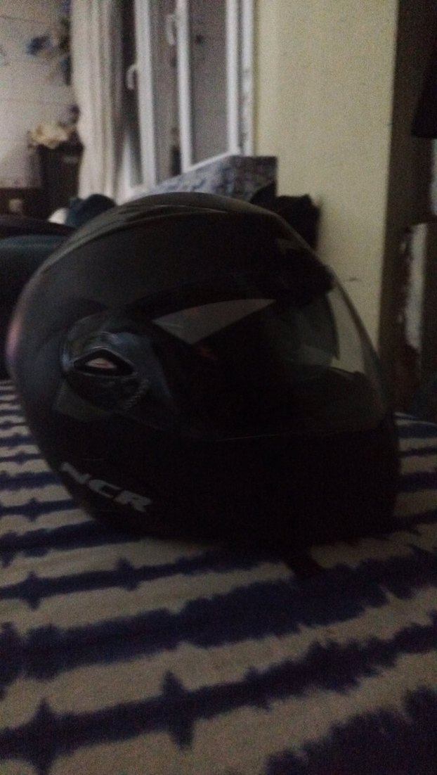 Kilitli Siyah Biker Motosiklet Kaskı - Görsel 3