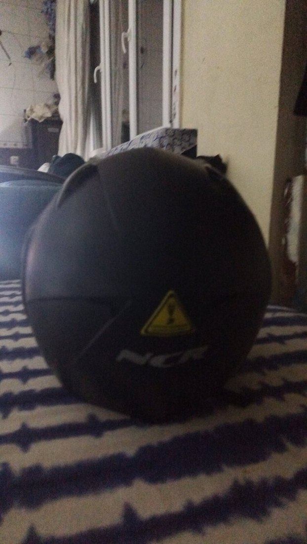 Kilitli Siyah Biker Motosiklet Kaskı - Görsel 2