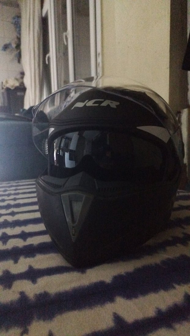 Kilitli Siyah Biker Motosiklet Kaskı - Görsel 4