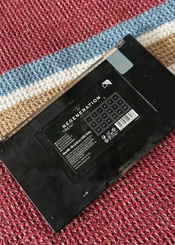 Çok Renkli Koyu Göz Farı Paleti - Görsel 4