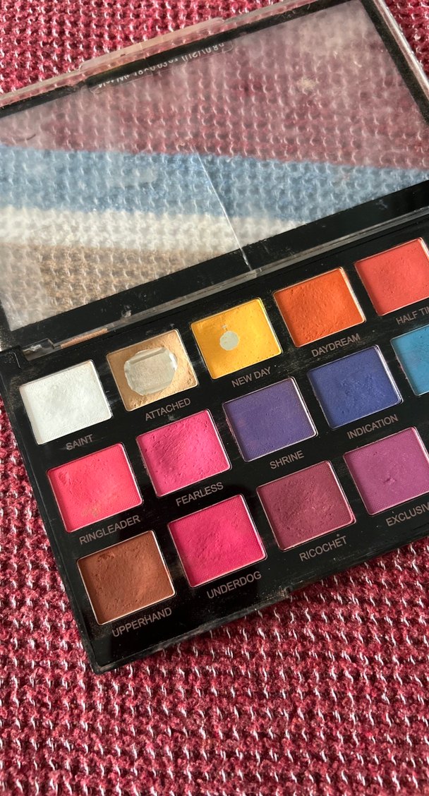 Çok Renkli Koyu Göz Farı Paleti - Görsel 2