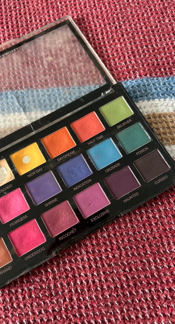 Çok Renkli Koyu Göz Farı Paleti - Görsel 3