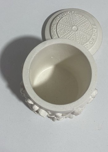 Beyaz Melek Figürlü Dekoratif Kutu - Görsel 3