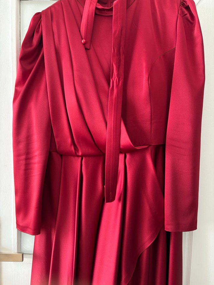 Bordo Uzun Kollu Drapeli Kadın Elbise
Şalı da vardır - Görsel 3