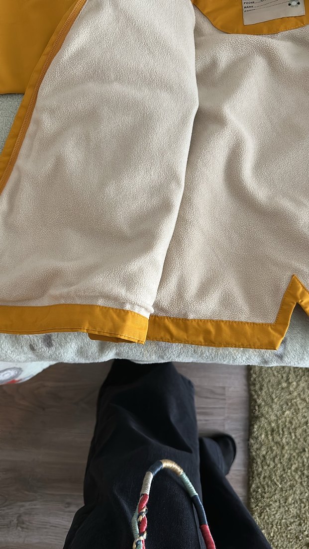 Tchibo marka Kapüşonlu Sarı Erkek Çocuk Yağmurluk - Görsel 2