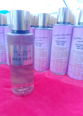 Victoria's Secret Velvet Petals Kadın Parfümü 250 ml - Görsel 2