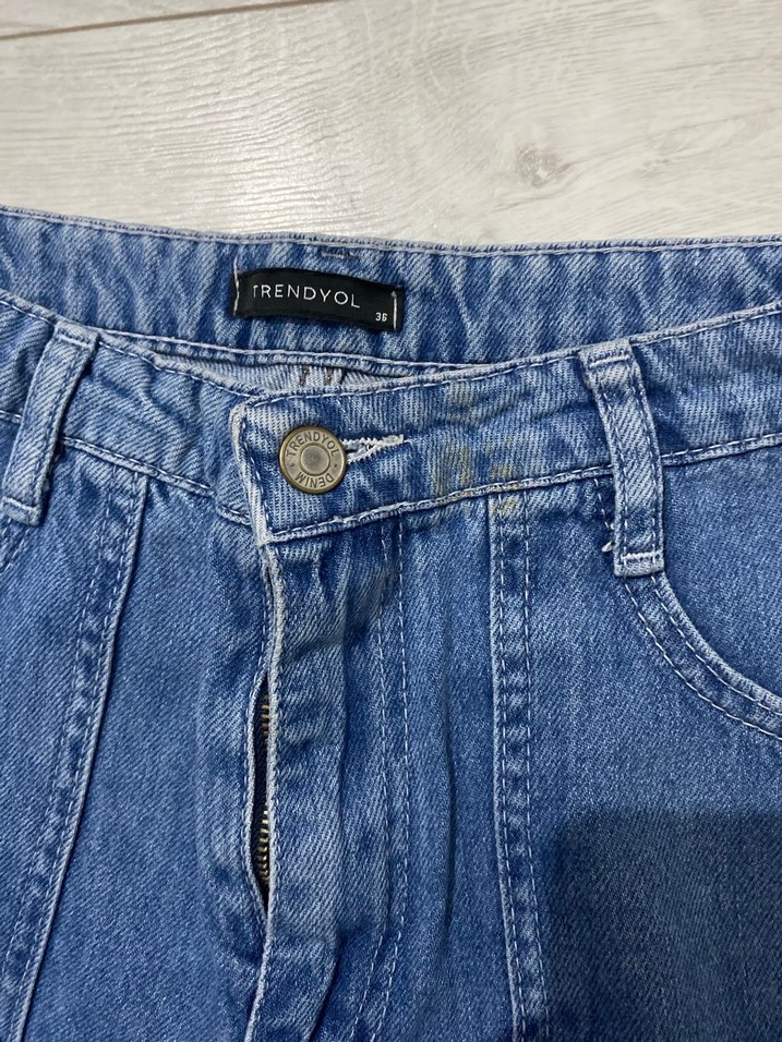 Geniş Kesim Kemerli Mavi Kot Pantolon - Görsel 4