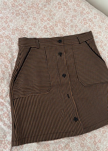 Düğmeli Çizgili Midi Etek - Görsel 5