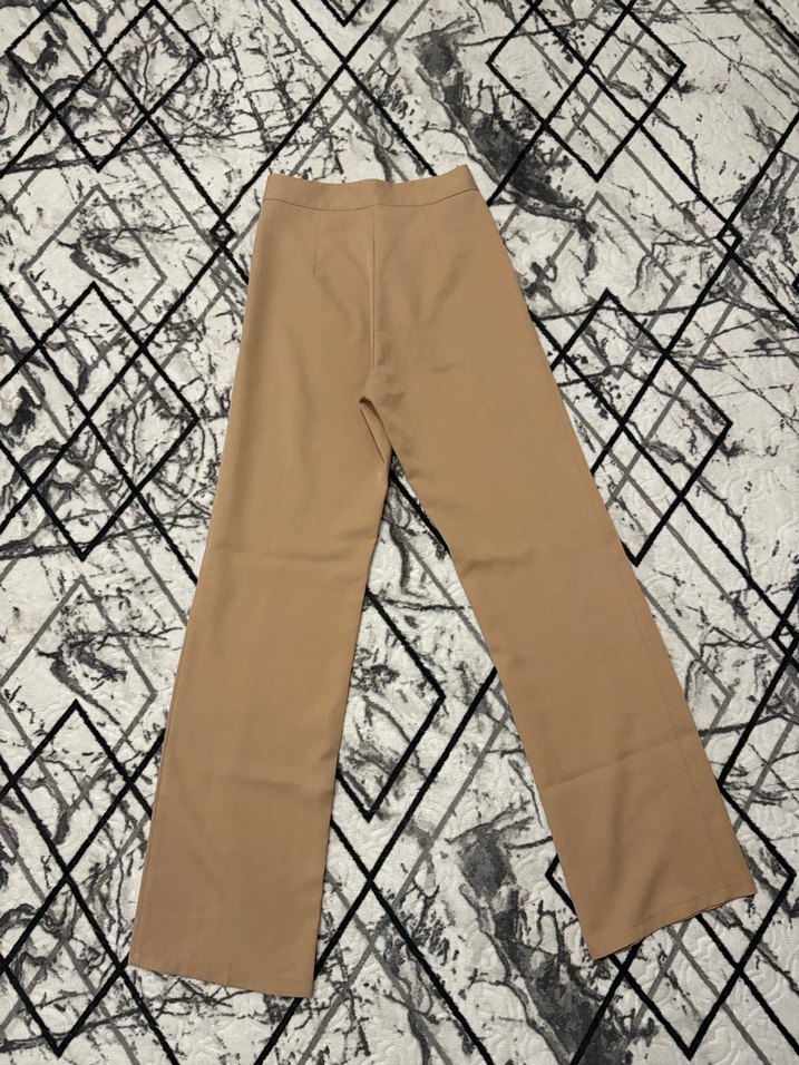 Bej Kadın Kumaş Pantolon - Kemerli, Rahat Kesim - Görsel 2