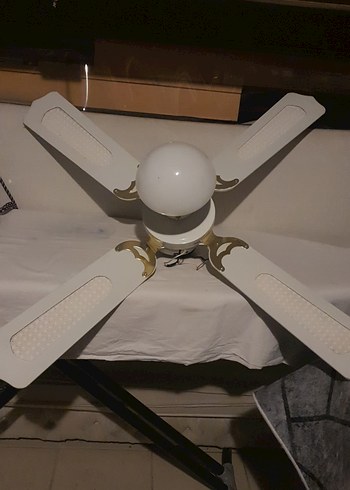 Beyaz Tavan Vantilatörü ve Lamba - Görsel 2