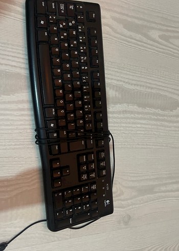 Siyah Kablolu Logitech Klavye - Görsel 2