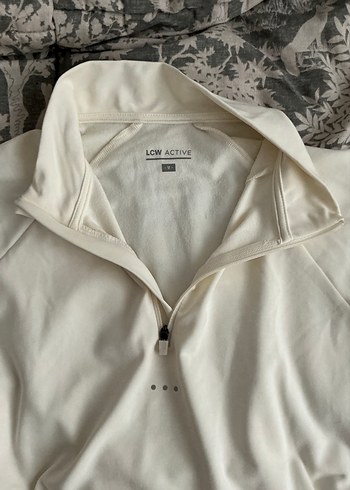 Beyaz Kadın Yumuşak Kumaşlı Yarım Fermuarlı Sweatshirt pamuklu - Görsel 2