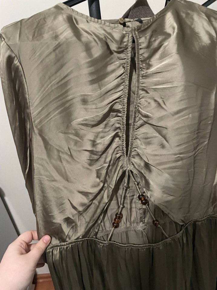 Haki V Yaka Drapeli Uzun Kadın Elbise - Görsel 2