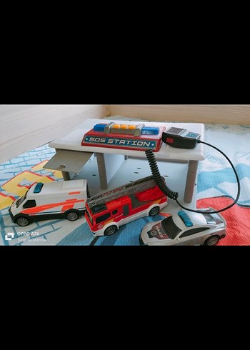 SOS İstasyonu Oyuncak Araba Seti - Görsel 4