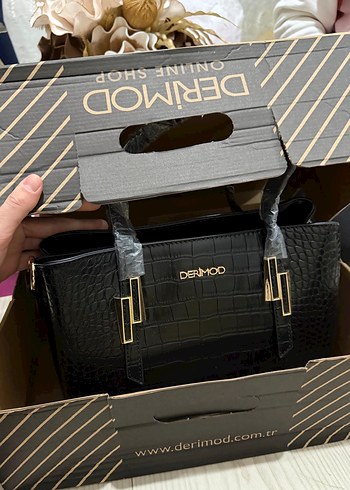 Derimod Siyah Parlak Yılan Desenli Deri Çanta - Görsel 3