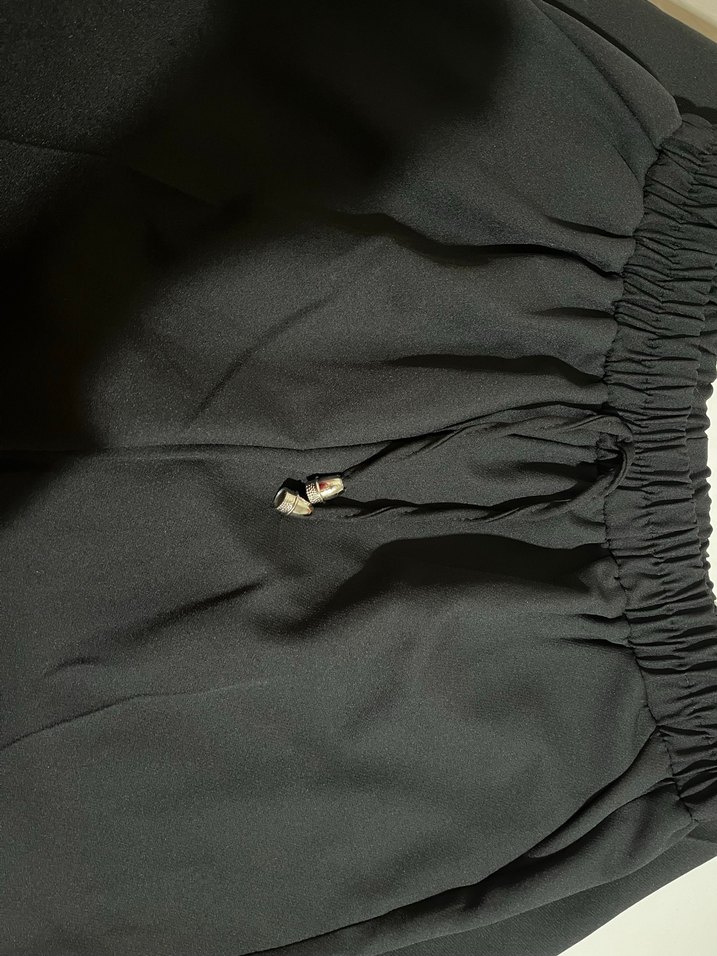 Kadın Siyah Midi Kumaş Pantolon - Görsel 3