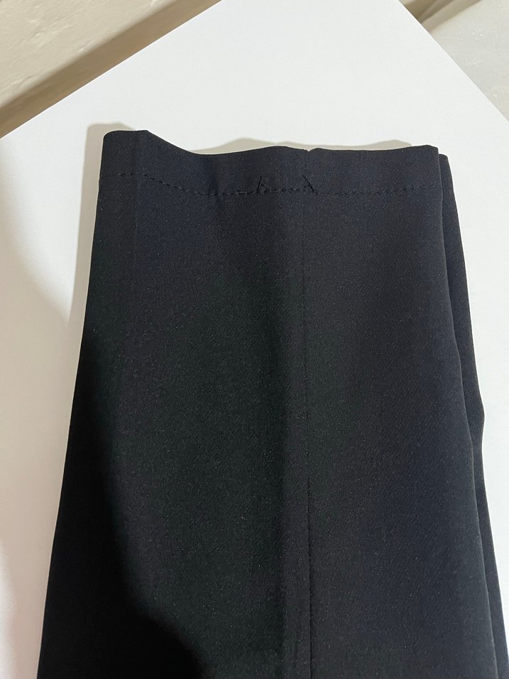 Kadın Siyah Midi Kumaş Pantolon - Görsel 4