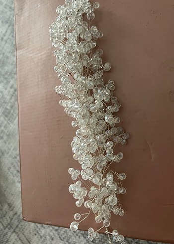 Boncuklu Beyaz Örgü Saç Aksesuarı - Görsel 2