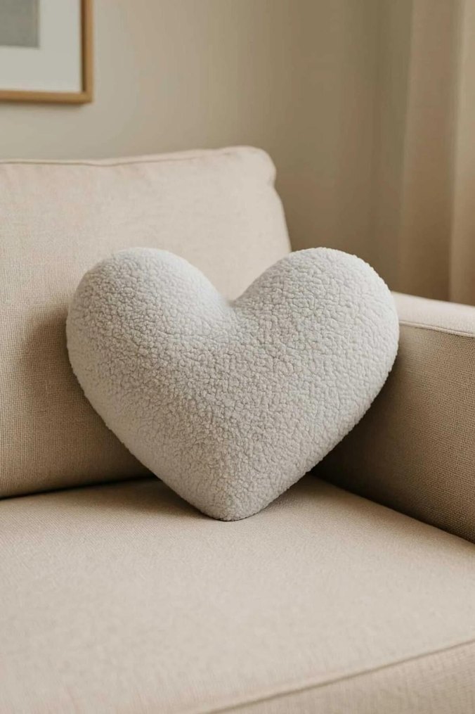 Pembe Kalp Şekilli Çocuk Yastığı - Görsel 2