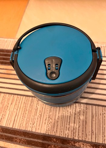 Kilitli yemek kabı ve termos - Görsel 3