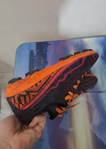 Turuncu Yılan Desenli Erkek Futbol Ayakkabısı - Görsel 4