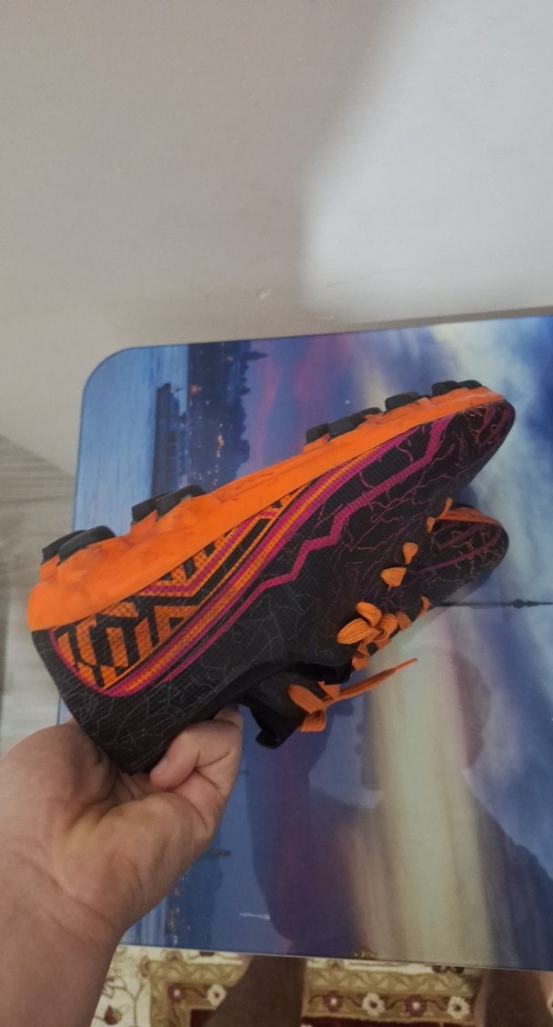 Turuncu Yılan Desenli Erkek Futbol Ayakkabısı - Görsel 4