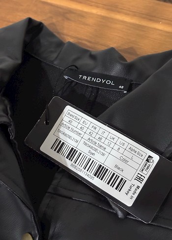 Düğmeli Siyah Deri Kadın Elbise - Görsel 2