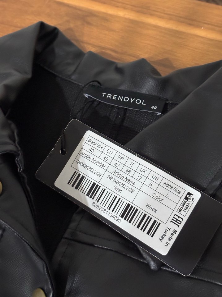 Düğmeli Siyah Deri Kadın Elbise - Görsel 2