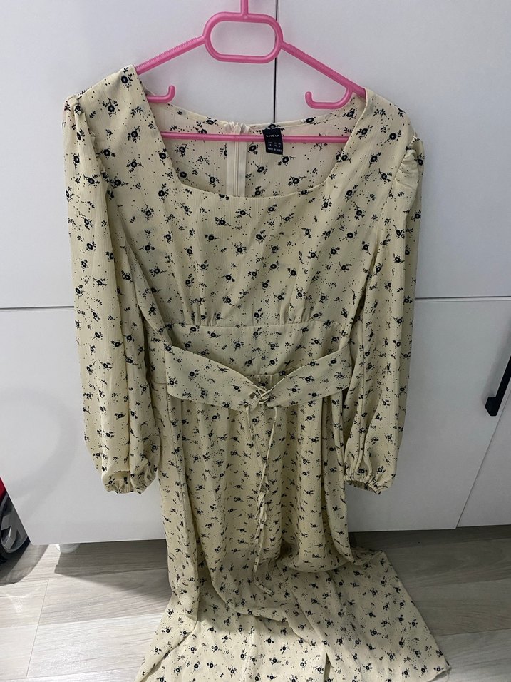 SHEIN Bej Uzun Kollu Midi Elbise - Görsel 3