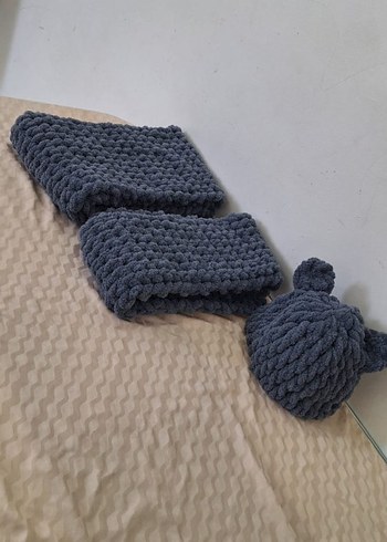 Gri Örgü Çocuk Bere ve Atkı Seti
Anne oğul kombini - Görsel 2